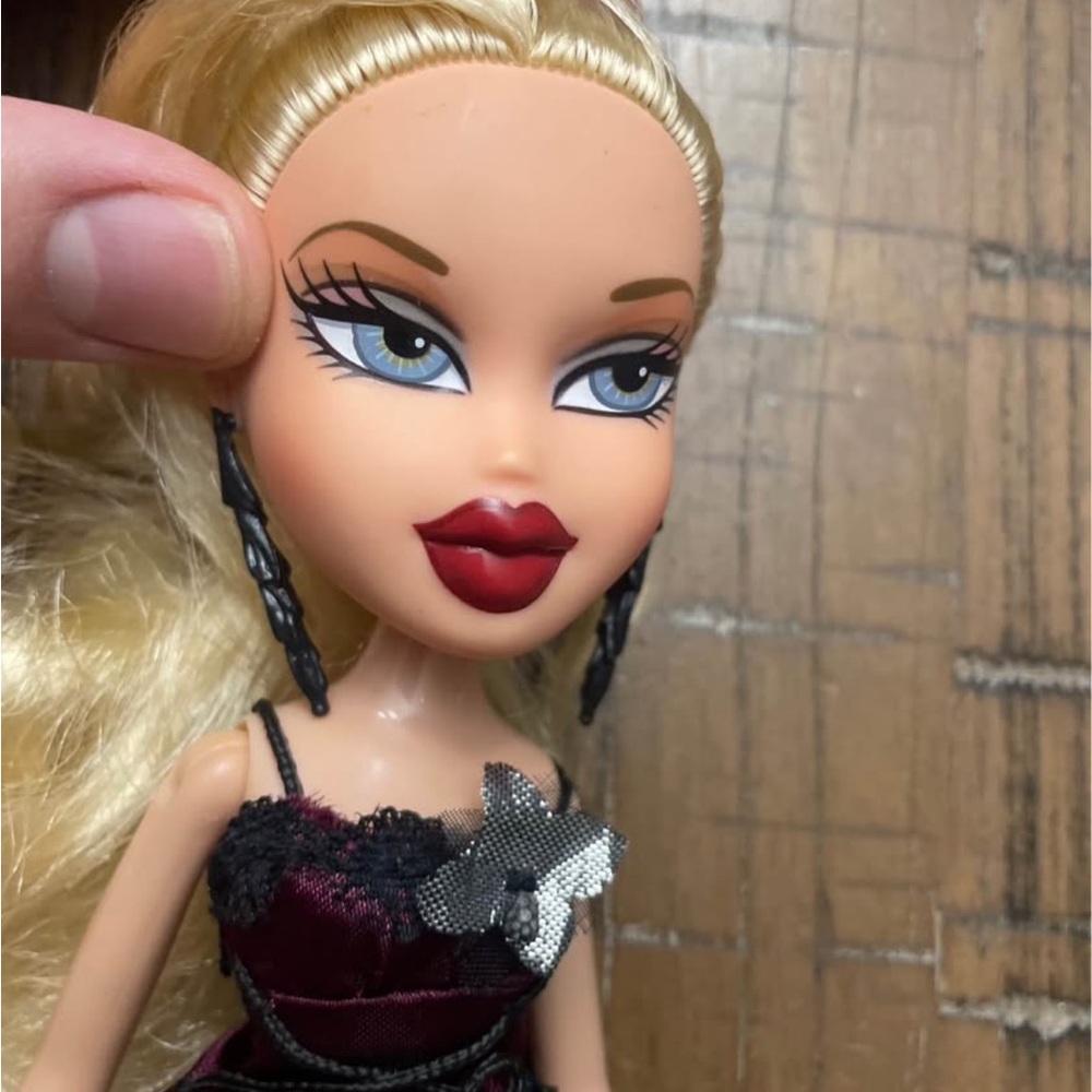 Bratz Step out! Cloe - Picture 2 of 5